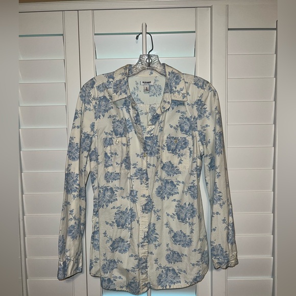 NEW NEVER WORN Collared Floral Button Down - Picture 3 of 3